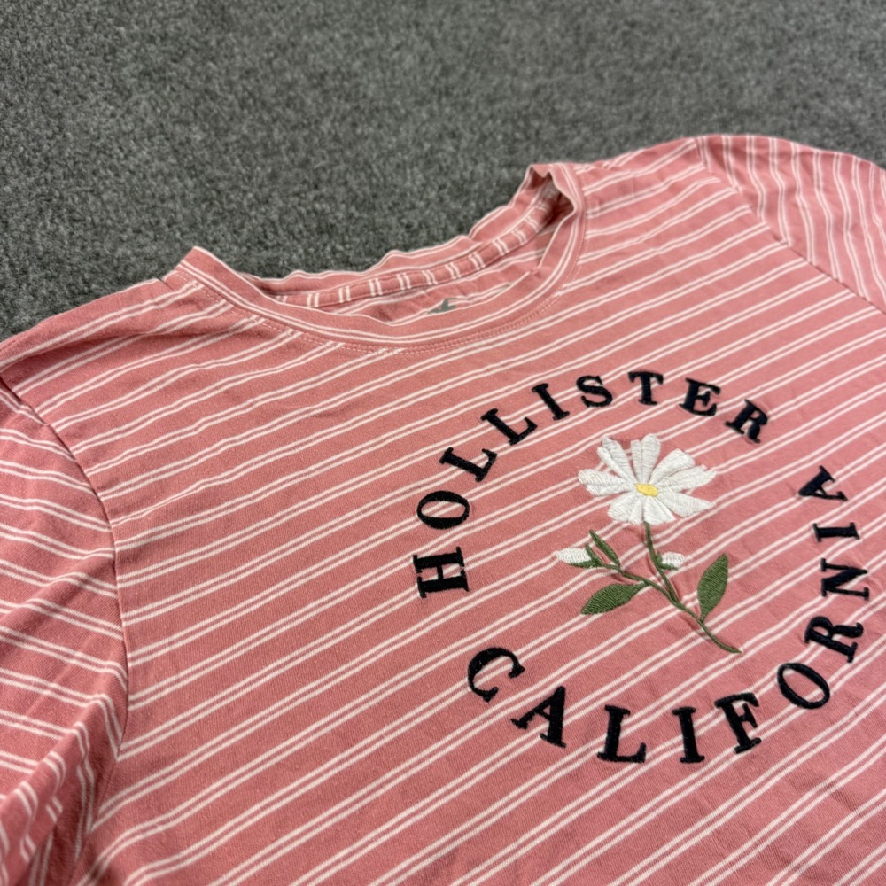 Hollister Graphic Tee Medium Pink Striped Daisy Embroidered California Women's